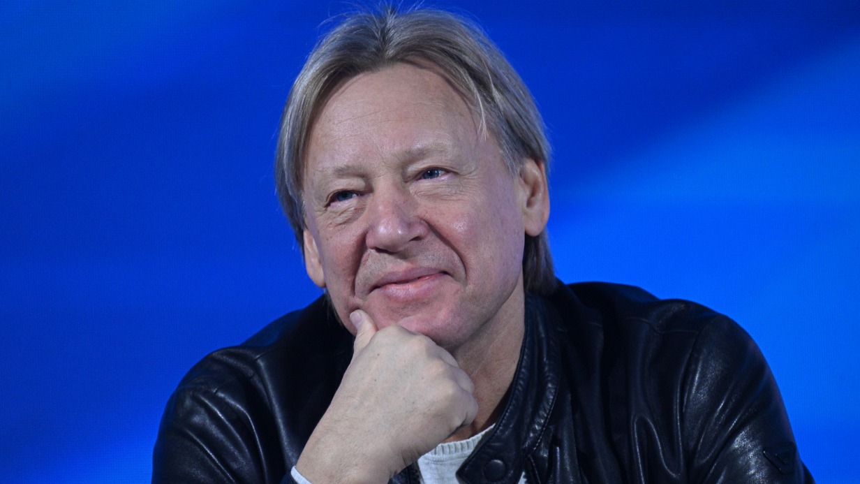 Дмитрий Харатьян